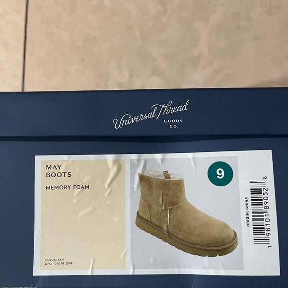 Universal Thread Tan Memory Foam Boots - Picture 2 of 5